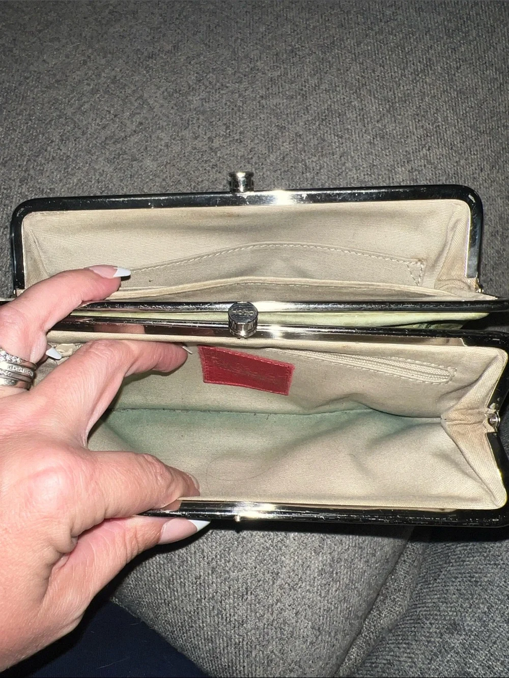 Hobo 3 Wallets GUC